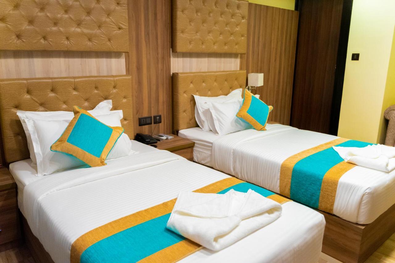קטמנדו Grand Yak Boutique Hotel מראה חיצוני תמונה